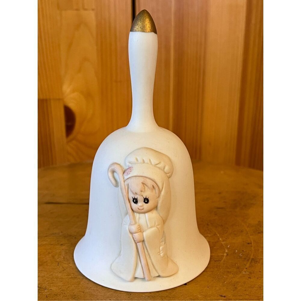 Vintage Pastel Bell Shepard Crafted by Trenditions Retired (6842)